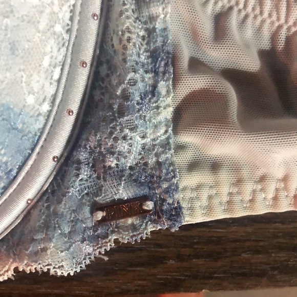 VS PINK date push up bra 36D - Picture 3 of 4